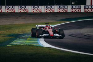 L’évolution de la Formule 1 : Du moteur thermique à l’hybride haute performance