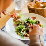 Quels aliments privilégier pour maintenir une énergie stable toute la journée